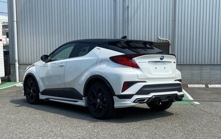 Toyota C-HR I рестайлинг, 2022 год, 1 670 777 рублей, 7 фотография