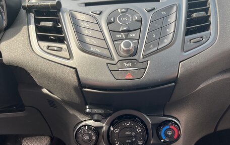 Ford Fiesta, 2016 год, 980 000 рублей, 9 фотография
