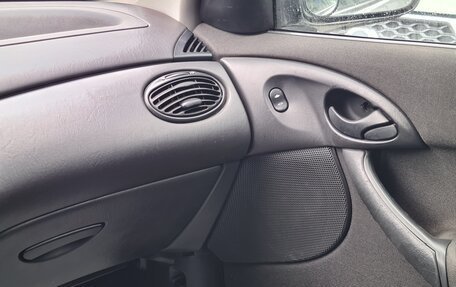 Ford Focus IV, 2004 год, 230 000 рублей, 16 фотография