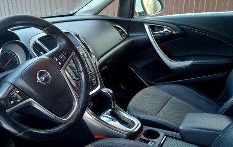 Opel Astra J, 2011 год, 800 000 рублей, 9 фотография
