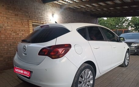 Opel Astra J, 2011 год, 800 000 рублей, 6 фотография
