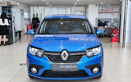 Renault Logan II, 2018 год, 799 000 рублей, 2 фотография