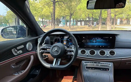 Mercedes-Benz E-Класс, 2022 год, 4 100 000 рублей, 12 фотография