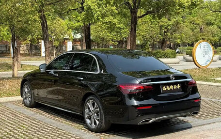 Mercedes-Benz E-Класс, 2022 год, 4 100 000 рублей, 21 фотография