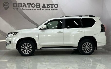 Toyota Land Cruiser Prado 150 рестайлинг 2, 2020 год, 5 499 000 рублей, 8 фотография