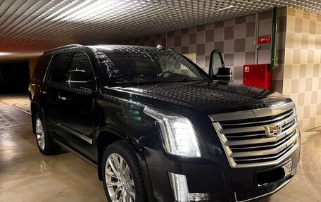 Cadillac Escalade IV, 2017 год, 4 449 000 рублей, 15 фотография