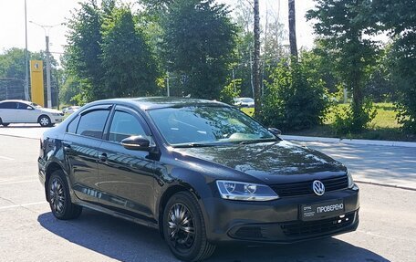Volkswagen Jetta VI, 2012 год, 776 000 рублей, 3 фотография