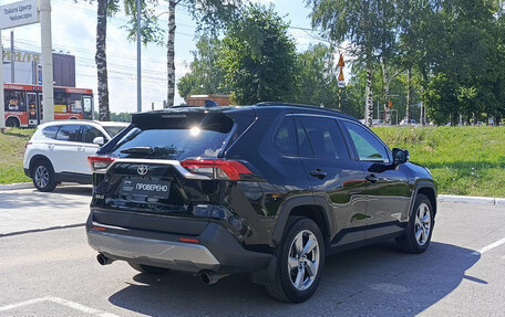 Toyota RAV4, 2020 год, 2 950 000 рублей, 5 фотография
