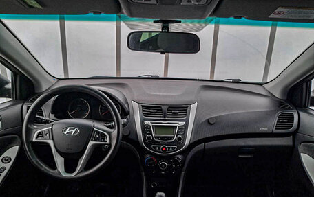 Hyundai Solaris II рестайлинг, 2011 год, 545 000 рублей, 14 фотография