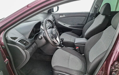 Hyundai Solaris II рестайлинг, 2011 год, 545 000 рублей, 16 фотография