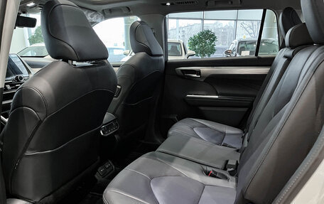 Toyota Highlander, 2025 год, 5 849 000 рублей, 12 фотография