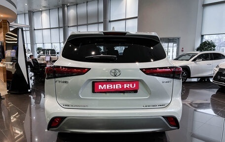Toyota Highlander, 2025 год, 5 849 000 рублей, 6 фотография