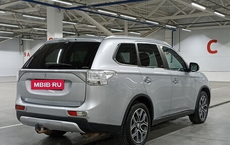 Mitsubishi Outlander III рестайлинг 3, 2014 год, 1 669 000 рублей, 5 фотография