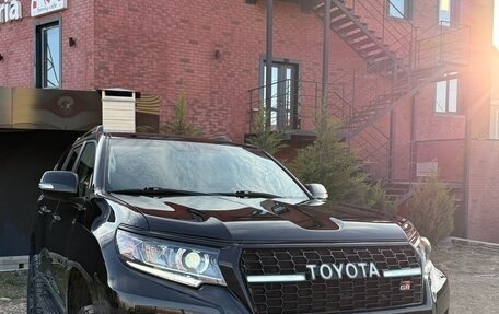 Toyota Land Cruiser Prado 150 рестайлинг 2, 2011 год, 2 800 000 рублей, 2 фотография