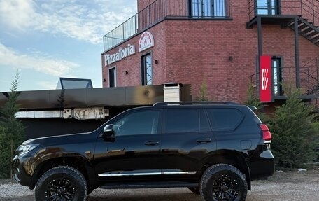 Toyota Land Cruiser Prado 150 рестайлинг 2, 2011 год, 2 800 000 рублей, 5 фотография