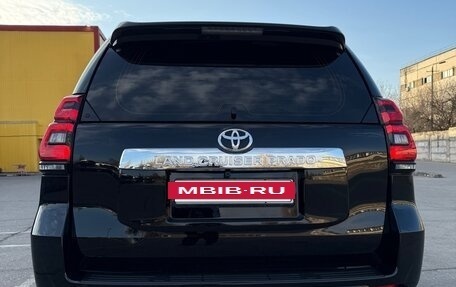 Toyota Land Cruiser Prado 150 рестайлинг 2, 2011 год, 2 800 000 рублей, 8 фотография
