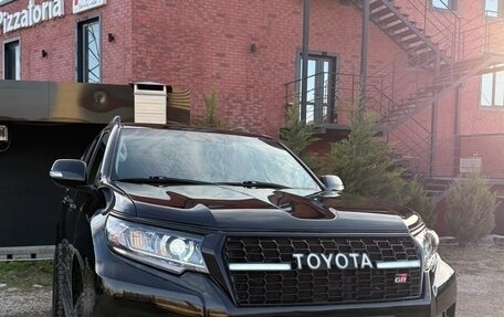 Toyota Land Cruiser Prado 150 рестайлинг 2, 2011 год, 2 800 000 рублей, 11 фотография