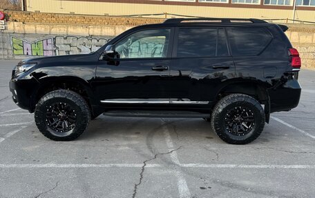 Toyota Land Cruiser Prado 150 рестайлинг 2, 2011 год, 2 800 000 рублей, 13 фотография