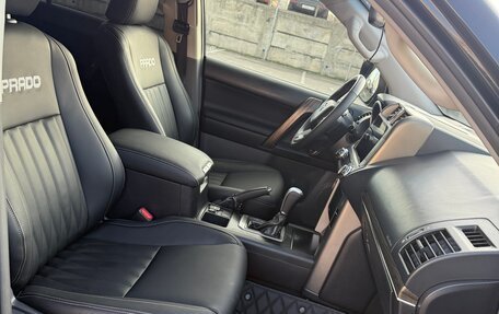 Toyota Land Cruiser Prado 150 рестайлинг 2, 2011 год, 2 800 000 рублей, 18 фотография
