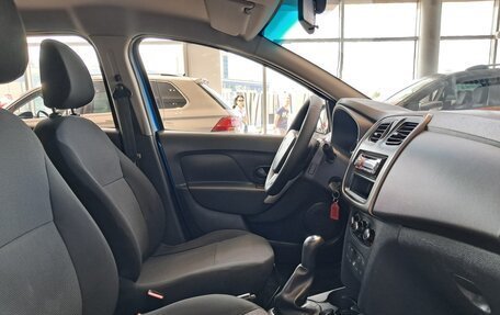 Renault Logan II, 2016 год, 636 000 рублей, 11 фотография