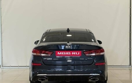 KIA Optima IV, 2018 год, 2 035 000 рублей, 8 фотография
