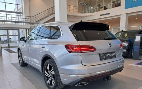 Volkswagen Touareg III, 2019 год, 4 575 000 рублей, 7 фотография