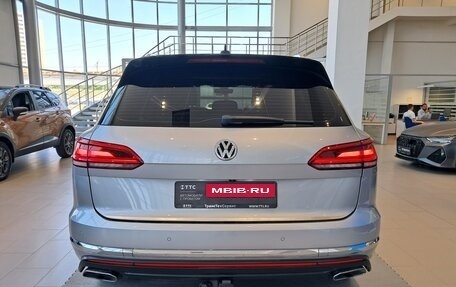 Volkswagen Touareg III, 2019 год, 4 575 000 рублей, 6 фотография
