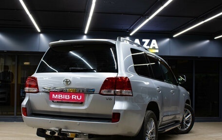 Toyota Land Cruiser 200, 2008 год, 2 599 000 рублей, 4 фотография
