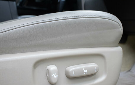 Toyota Land Cruiser 200, 2008 год, 2 599 000 рублей, 32 фотография