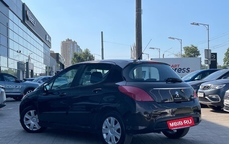 Peugeot 308 II, 2011 год, 569 000 рублей, 4 фотография