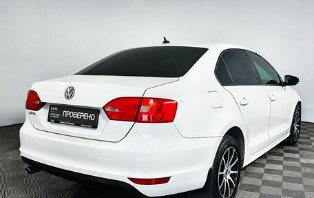 Volkswagen Jetta VI, 2013 год, 849 000 рублей, 5 фотография