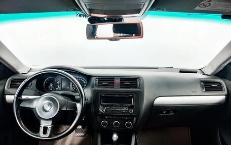 Volkswagen Jetta VI, 2013 год, 849 000 рублей, 14 фотография
