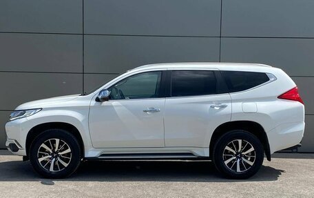 Mitsubishi Pajero Sport III рестайлинг, 2018 год, 2 835 000 рублей, 8 фотография