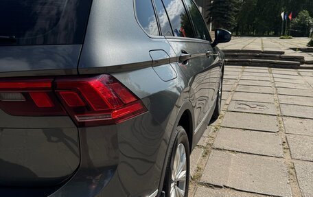 Volkswagen Tiguan II, 2021 год, 2 230 000 рублей, 4 фотография
