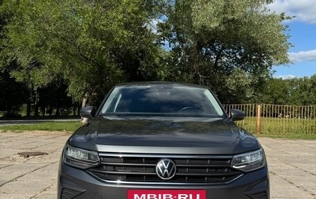 Volkswagen Tiguan II, 2021 год, 2 230 000 рублей, 5 фотография