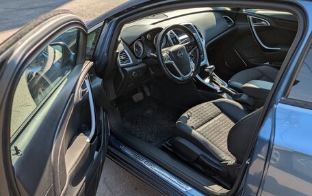 Opel Astra J, 2013 год, 1 150 000 рублей, 11 фотография