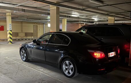 BMW 5 серия, 2004 год, 950 000 рублей, 3 фотография