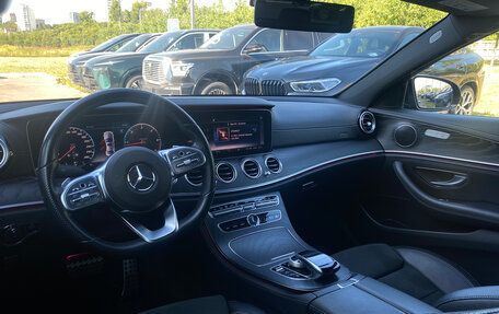 Mercedes-Benz E-Класс, 2018 год, 2 850 000 рублей, 6 фотография