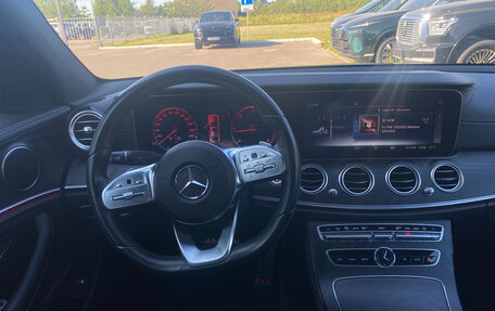 Mercedes-Benz E-Класс, 2018 год, 2 850 000 рублей, 9 фотография