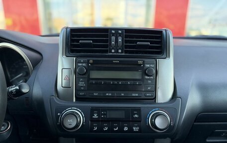 Toyota Land Cruiser Prado 150 рестайлинг 2, 2013 год, 3 050 000 рублей, 13 фотография