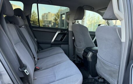 Toyota Land Cruiser Prado 150 рестайлинг 2, 2013 год, 3 050 000 рублей, 15 фотография