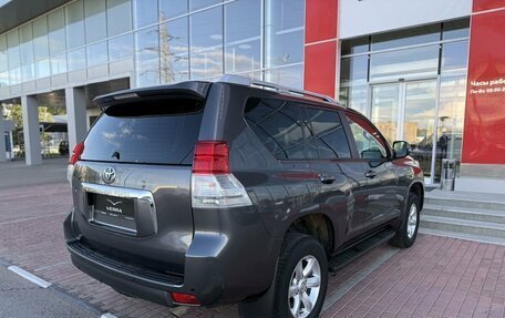 Toyota Land Cruiser Prado 150 рестайлинг 2, 2013 год, 3 050 000 рублей, 6 фотография