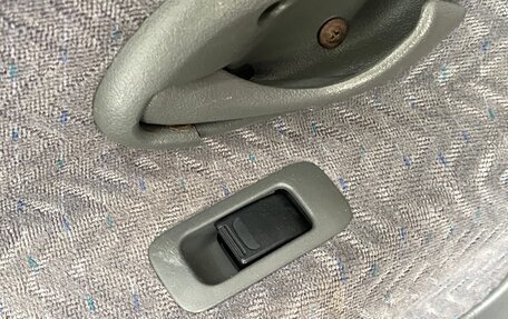 Chevrolet Tracker II, 2000 год, 599 000 рублей, 21 фотография