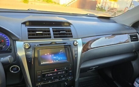 Toyota Camry, 2016 год, 2 250 000 рублей, 8 фотография