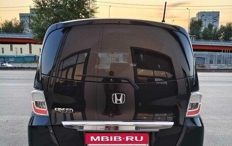 Honda Freed I, 2012 год, 1 200 000 рублей, 7 фотография