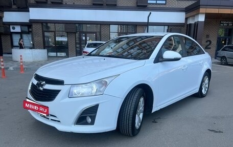 Chevrolet Cruze II, 2013 год, 830 000 рублей, 2 фотография