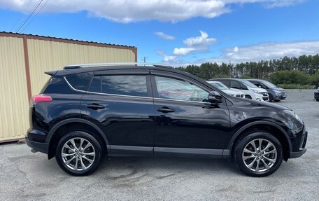 Toyota RAV4, 2018 год, 2 299 000 рублей, 7 фотография