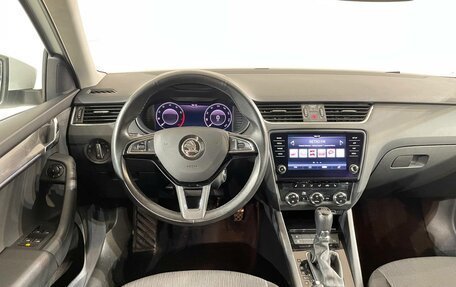 Skoda Octavia, 2019 год, 1 999 000 рублей, 16 фотография