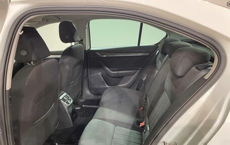 Skoda Octavia, 2019 год, 1 999 000 рублей, 15 фотография