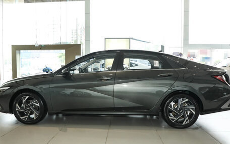Hyundai Elantra, 2023 год, 1 995 111 рублей, 5 фотография